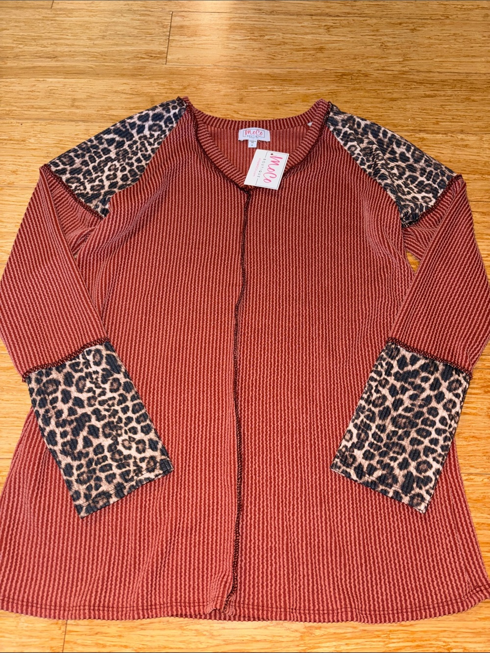 MOCO Boutique Waffle Knit Leopard Colorblock Top NWT Medium boho animal print